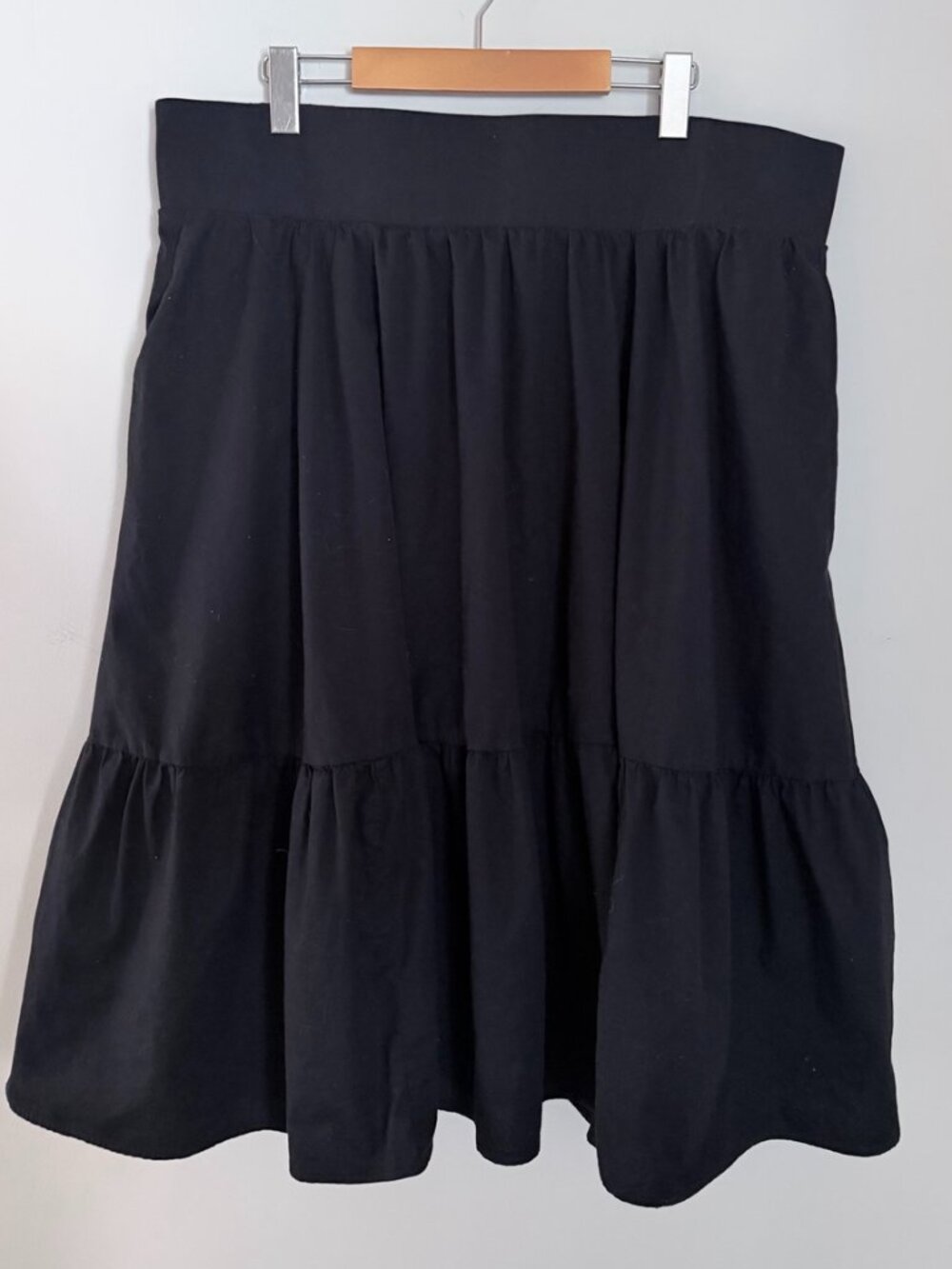 Torrid Black Tiered Midi Skirt Size 2 Plus Elastic Waist Flowy A-Line